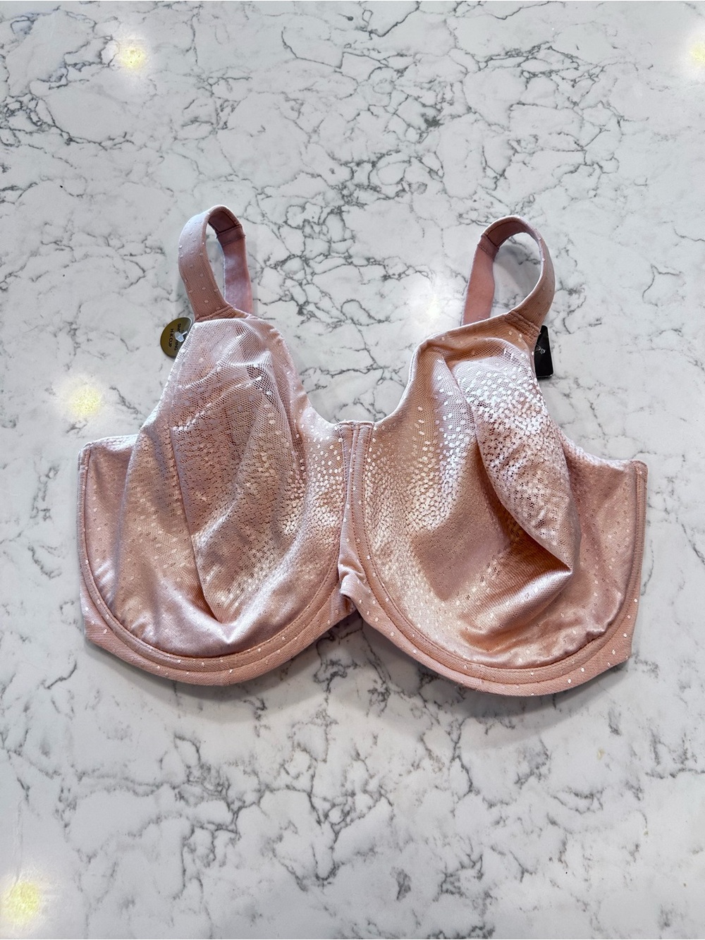 NWT Wacoal Light Pink Back Smoothing Underwire Bra Size 38K